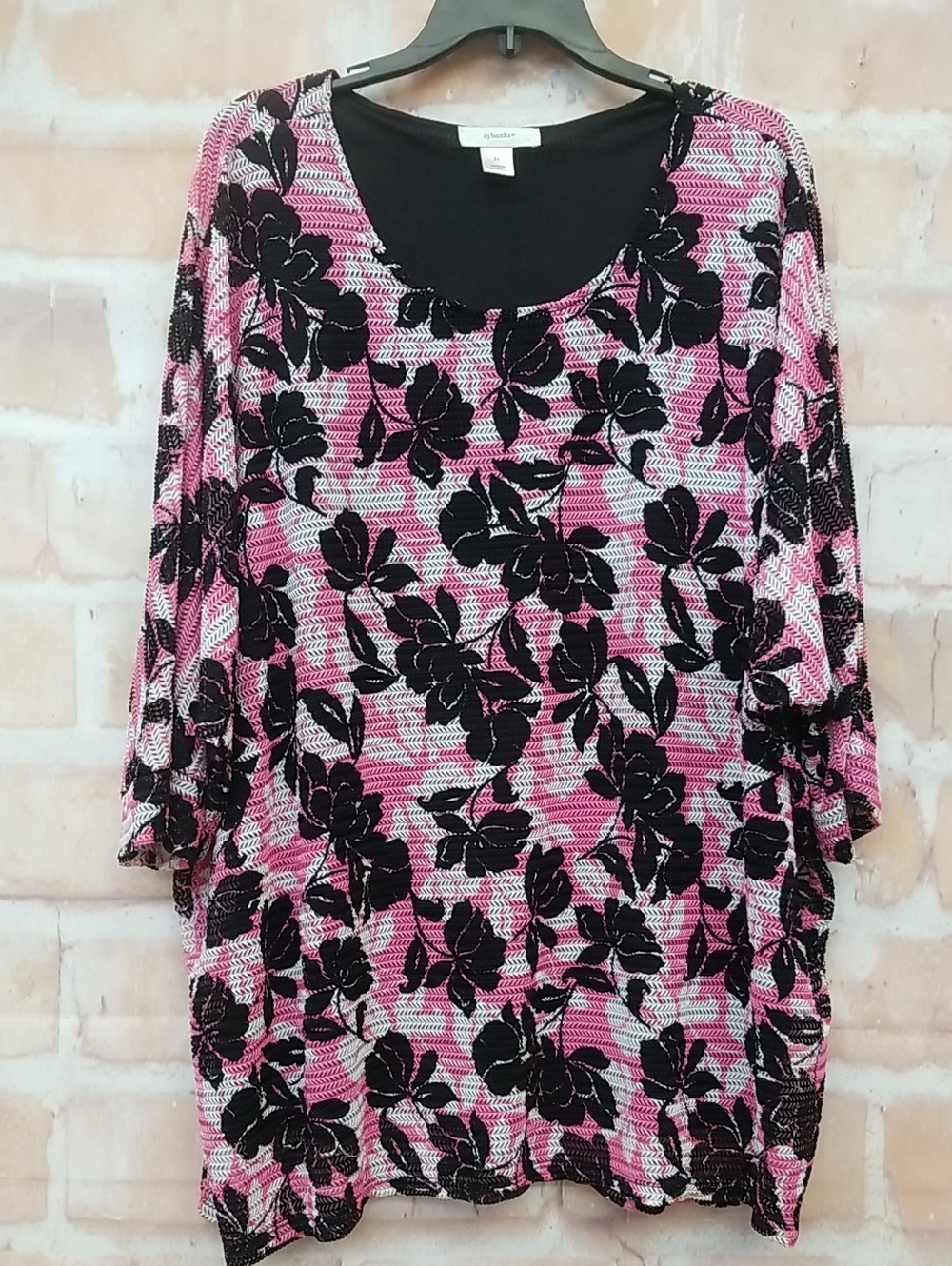 CJ Banks Black & Pink Floral Knit Scoop Neck Tunic Size 3X